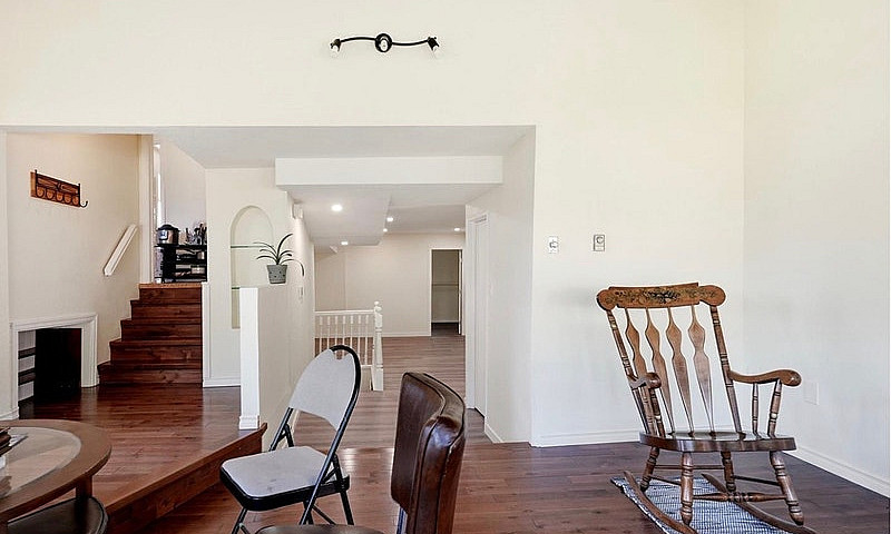 Spacious 5-Bedroom H...