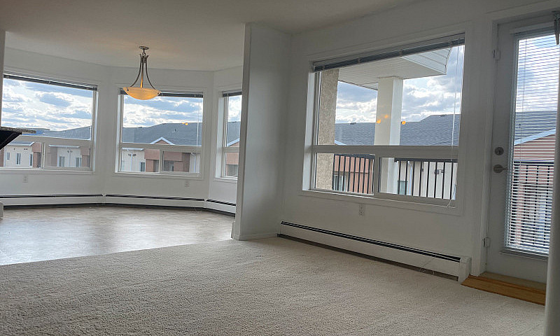 Condo For Sale (Lake...