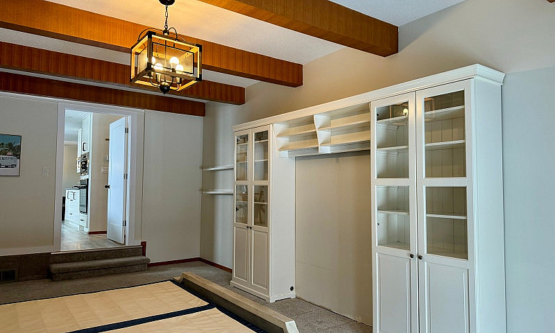 Master Bedroom For R...