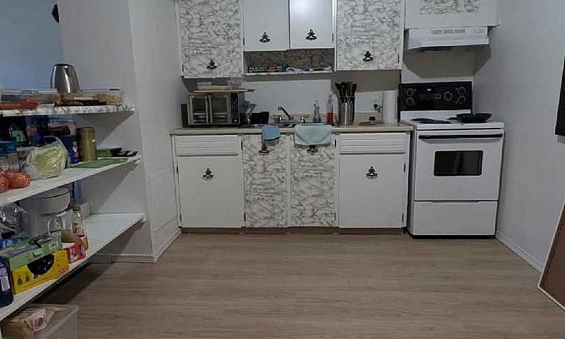 2Bedroom 1Bath Room...