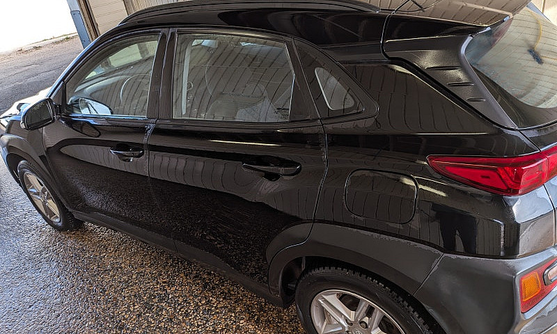 2021 Hyundai Kona Es...