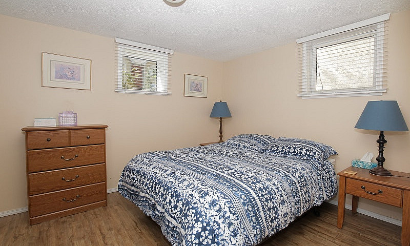 2 Bedroom Basement S...