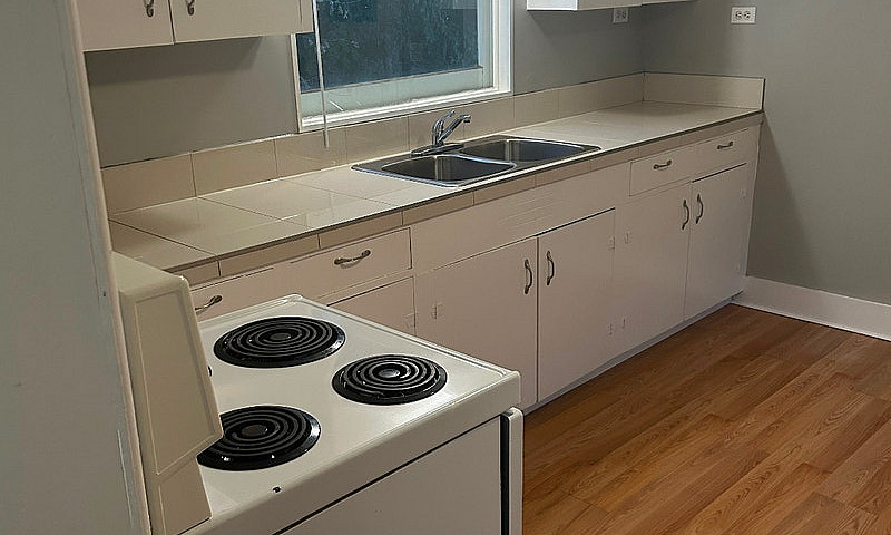 Small 2 Bedroom Hous...
