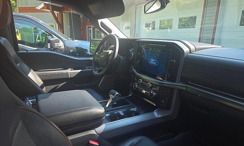 2024 Ford 150 Lariat...