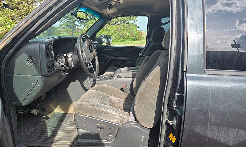 2004 Chevy Silverado...