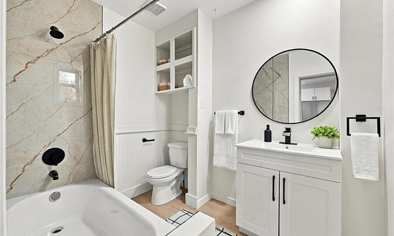 Fully Renovated 2 Be...