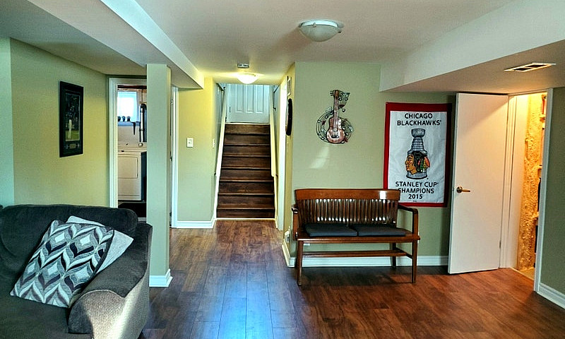 **Entire House For R...
