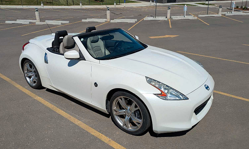 2010 Nissan 370Z Roa...