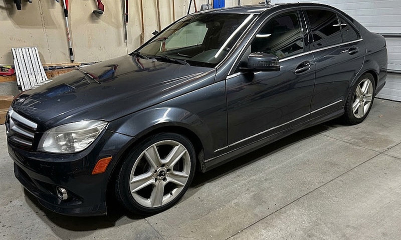 2010 Mercedes Benz C...