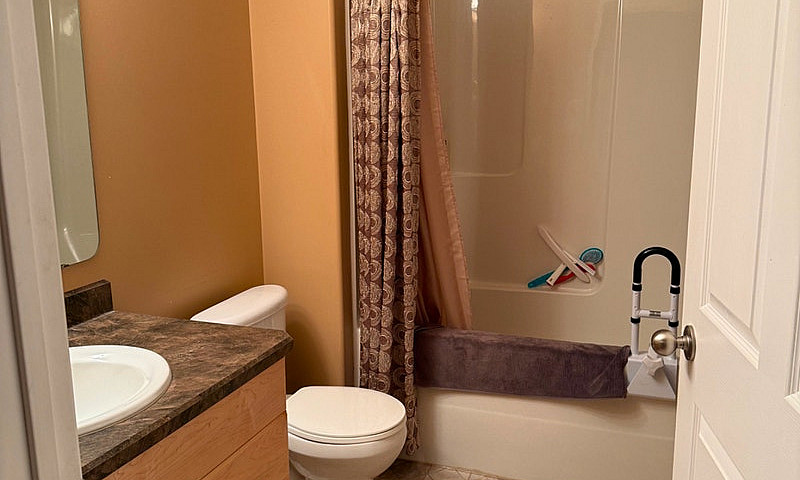 Condo For Sale - Yor...