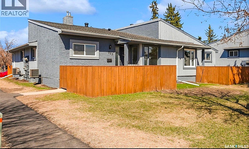 Beautiful 3-Bed, 2-B...