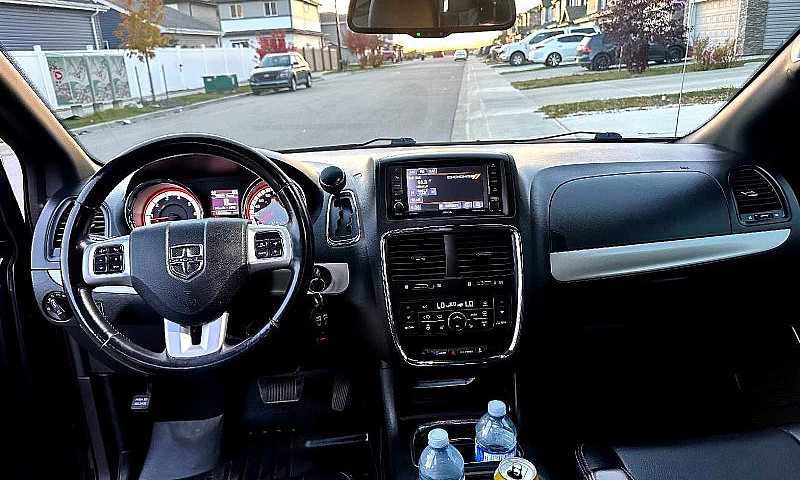 2018 Dodge Grand Car...