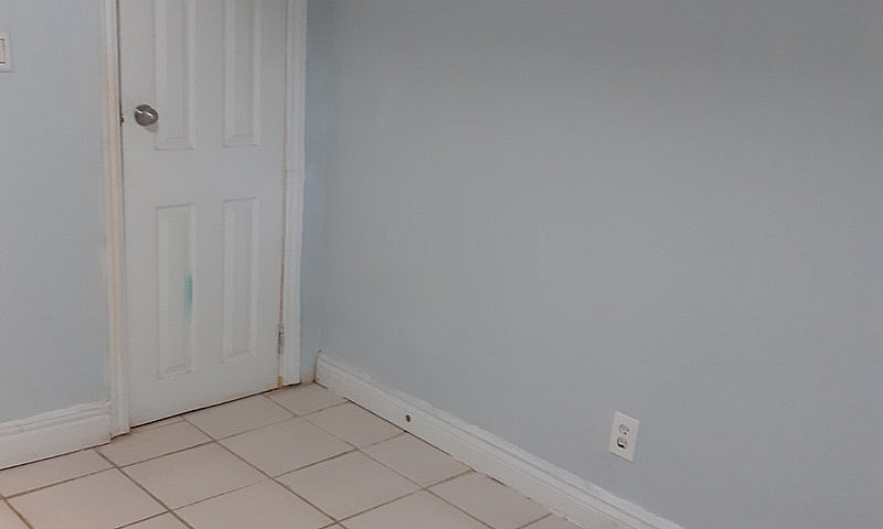 Basement 2Bedroom Un...