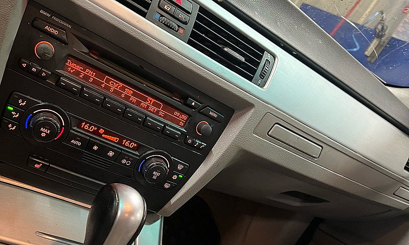 2006 Bmw 330I...