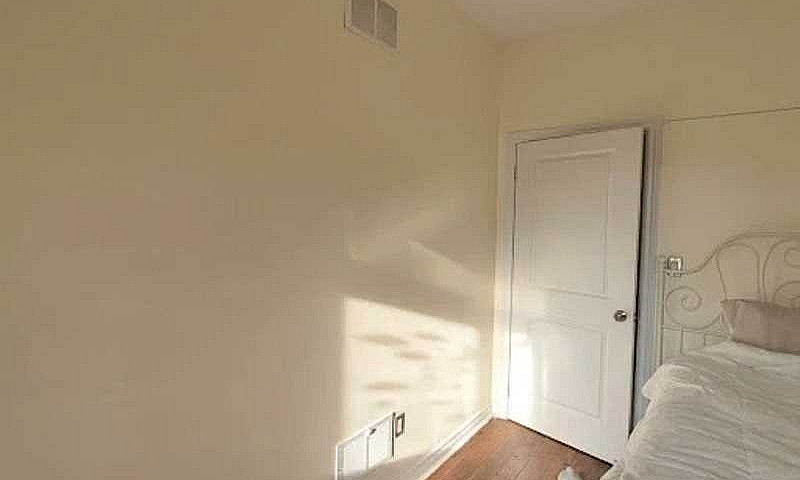 Room For Rent-Oct Re...