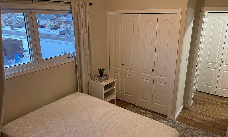 Room For Rent ...