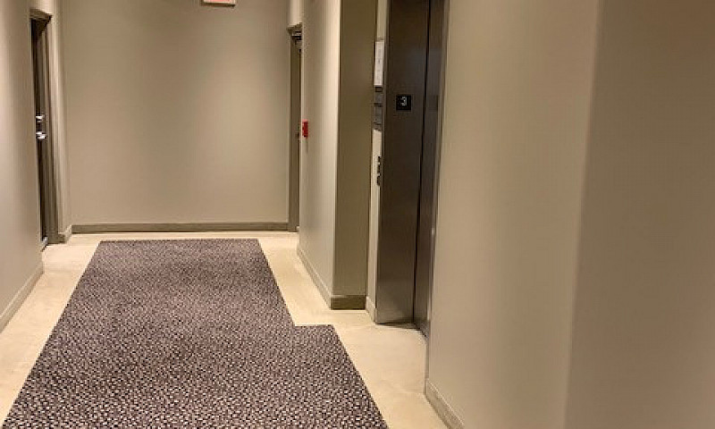 Large 2 Bedroom Cond...