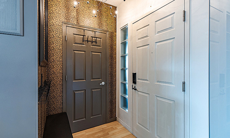 Penthouse One Bedroo...