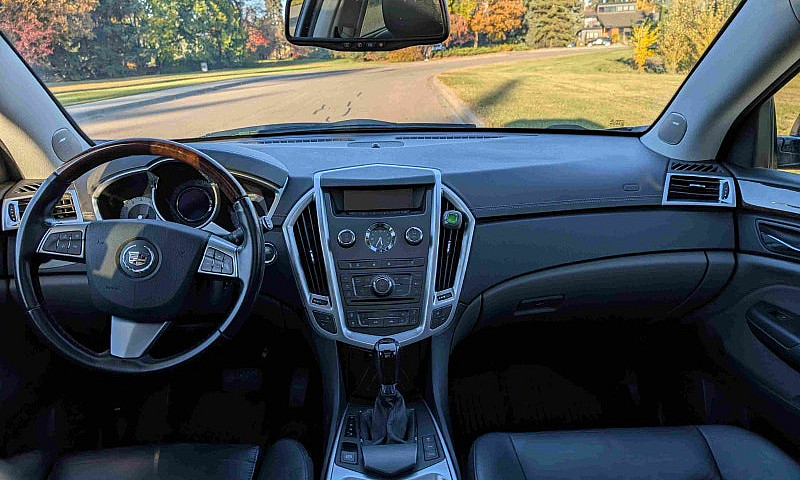 2011 Cadillac Srx 2....