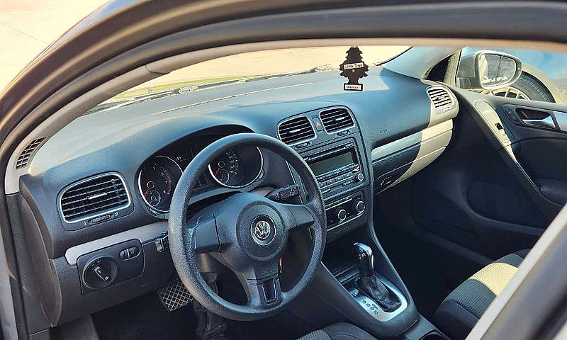 2012 Volkswagen Golf...