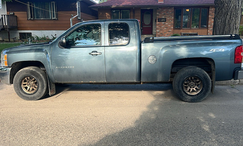 2013 Chevy Silverado...