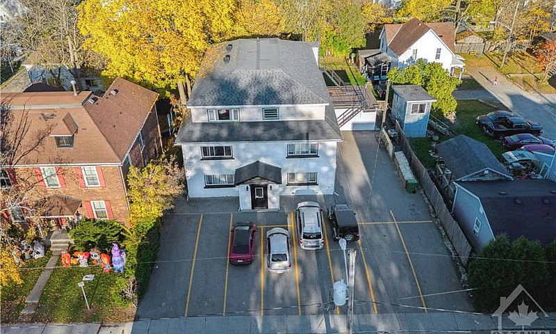 2 Bedroom Apt For Re...