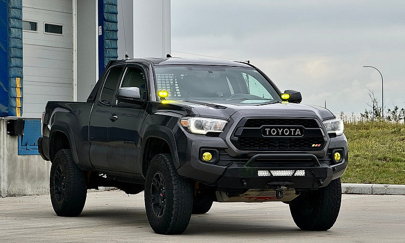 Toyota Tacoma Sr5 20...