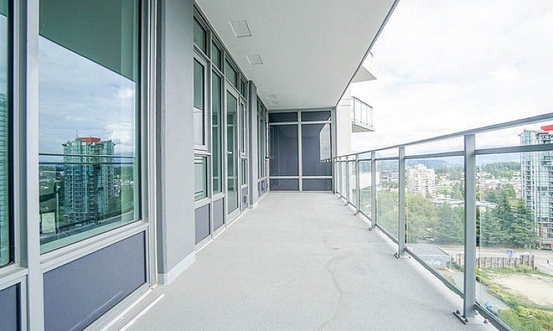 2 Bed Plus Den, 2-Ba...