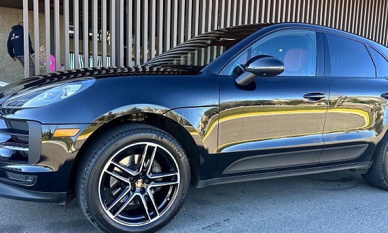 2020 Porsche Macan ...