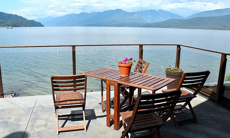 Gorgeous Lakefront 1...