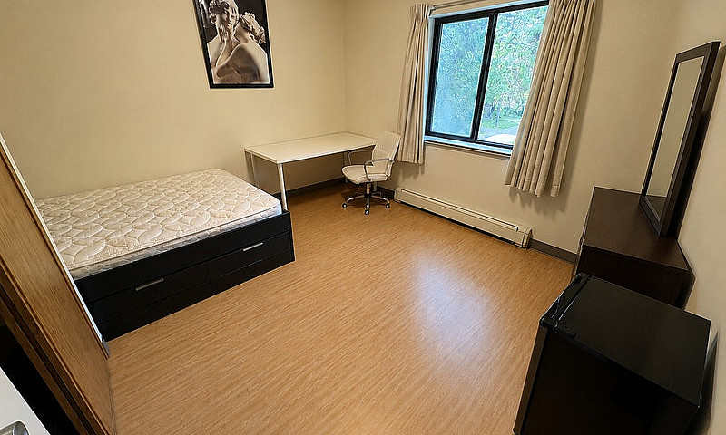 2 Bed - 1 Bath Apart...