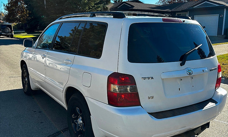 2003 Toyota Highland...