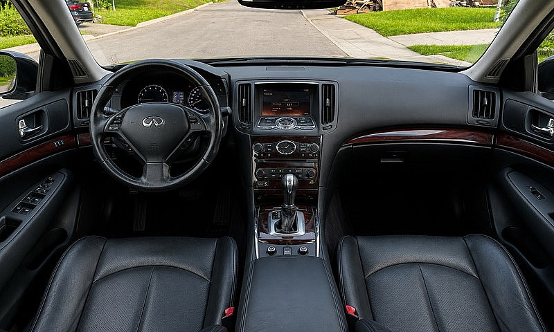 Infiniti G25X 2012 A...