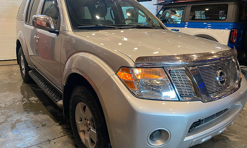 2010 Pathfinder...