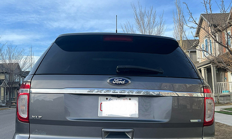 Ford Explorer Xlt 20...