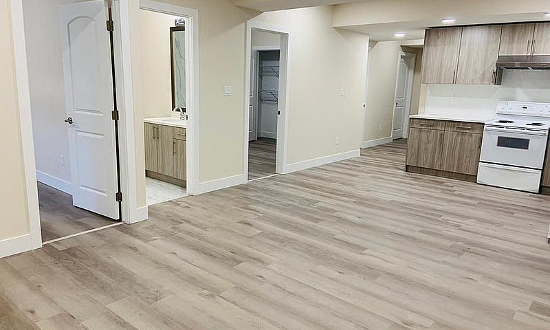 2 Bedroom Basement A...