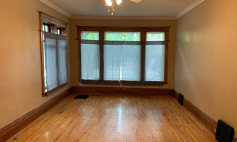 Large 2 Bedroom For ...
