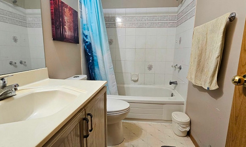 Spacious 3-Bedroom B...