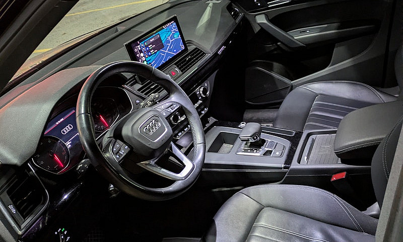 2023 Audi Q5 Komfort...