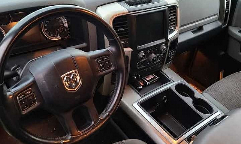 Dodge Ram 1500 Crew ...