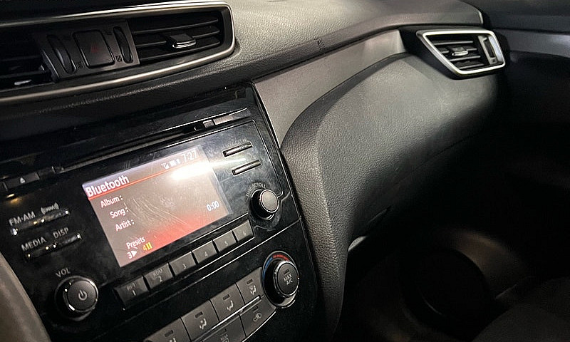 2015 Nissan Rogue Sv...