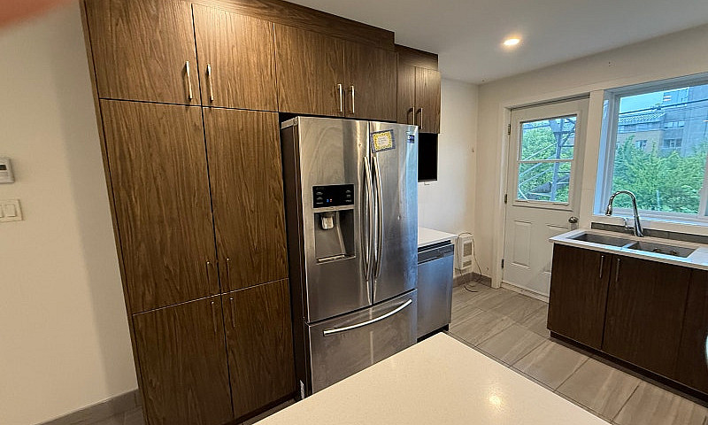 Apartment 5-1/2...