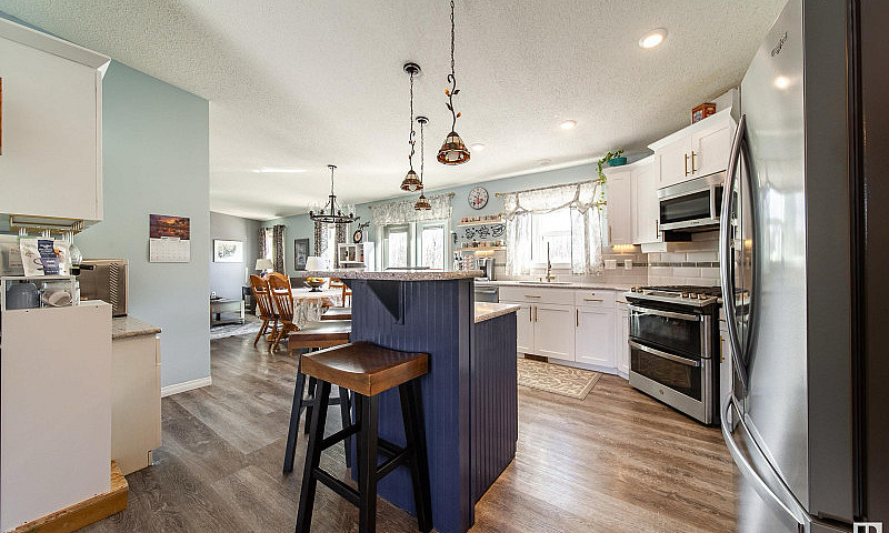 Acreage 9.88 Acres F...