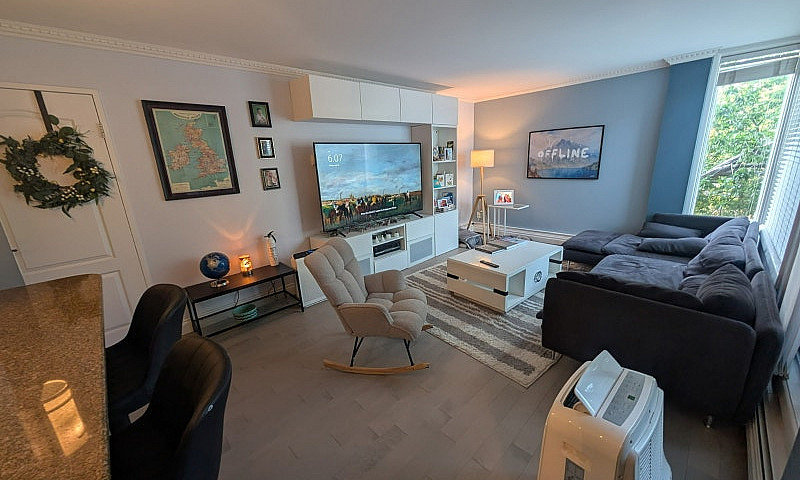 2 Bedroom Downtown C...