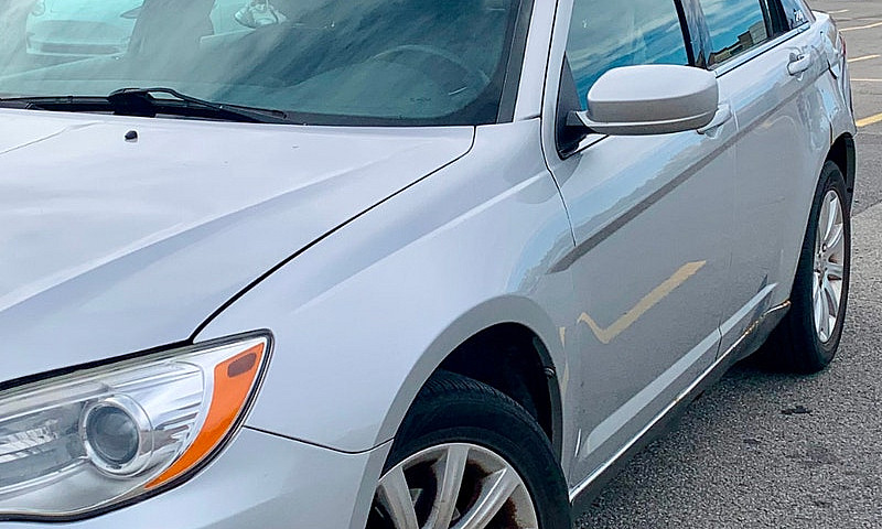 2011 Chrysler 200...