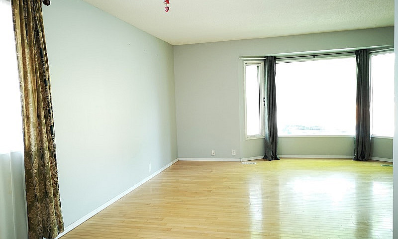 Whole House In Rundl...