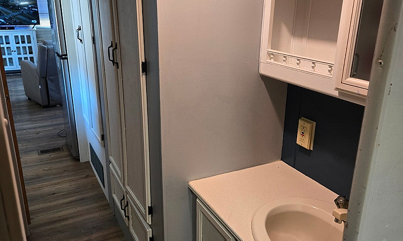 1 Bed 1 Bath For Sal...