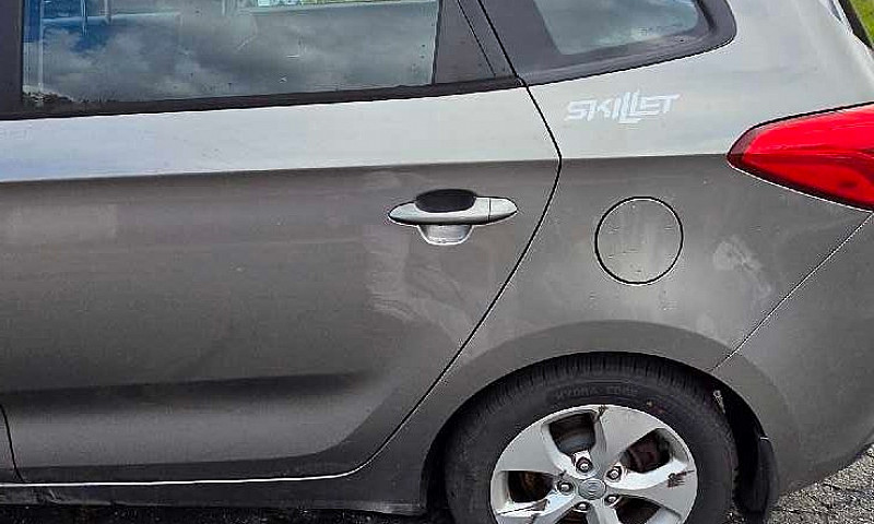 Kia Rondo 2014...