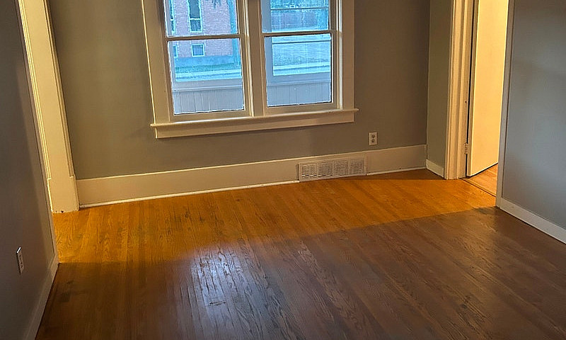 Small 2 Bedroom Hous...