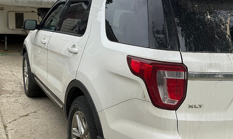 2016 Ford Explorer ...